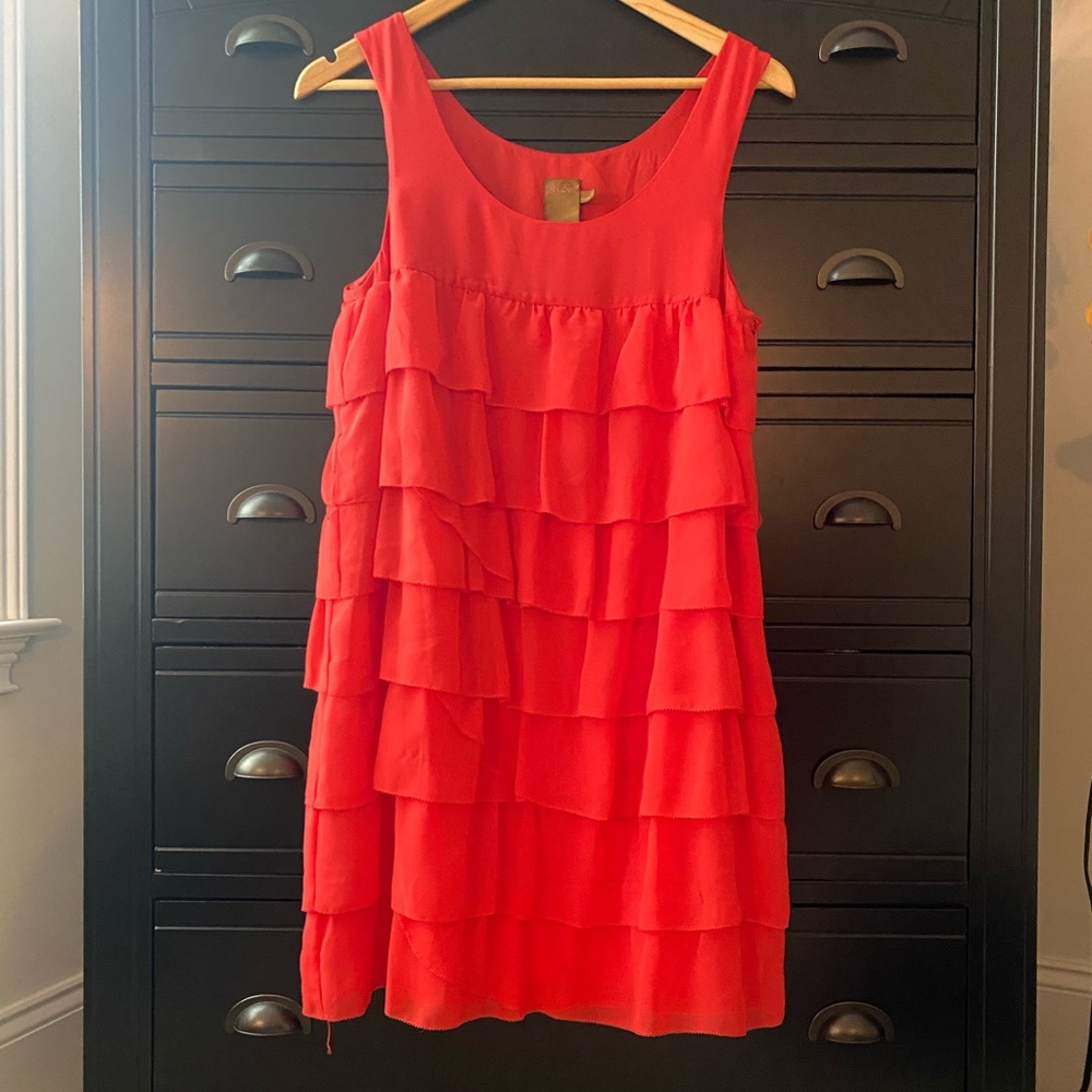 Tiered ruffle midi dress in red